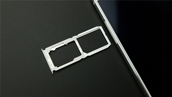 苹果iPhone SE2消息汇总:A10 Fusion、无线充电... 苹果iPhone SE2消息汇总:A10 Fusion、无线充电...