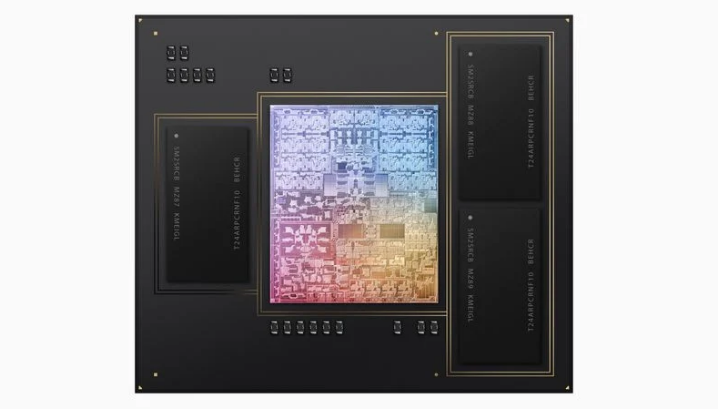 苹果 iPhone 13 手机保外维修更换屏幕价格公布:1699 元至 2559 元 苹果 iPhone 13 手机保外维修更换屏幕价格公布:1699 元至 2559 元