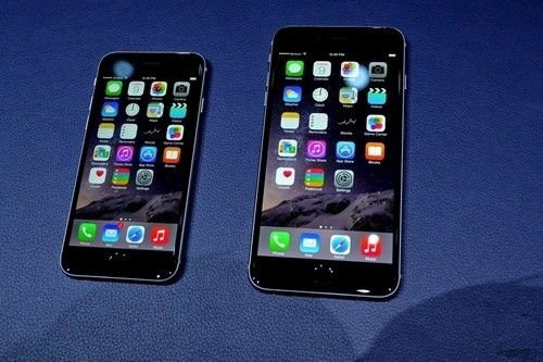 5.4 英寸 iPhone 12 大小如何？看看与 iPhone SE 和 7 的对比