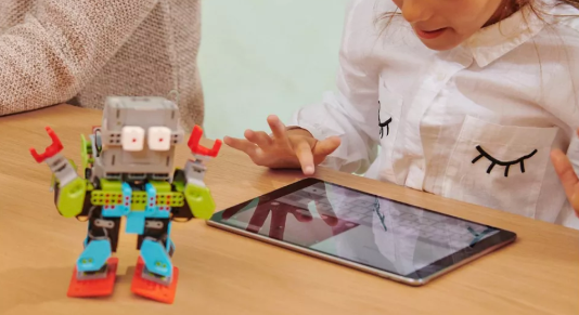 瑞士数据科学家揭示苹果-谷歌接触者追踪 API 项目的启动过程