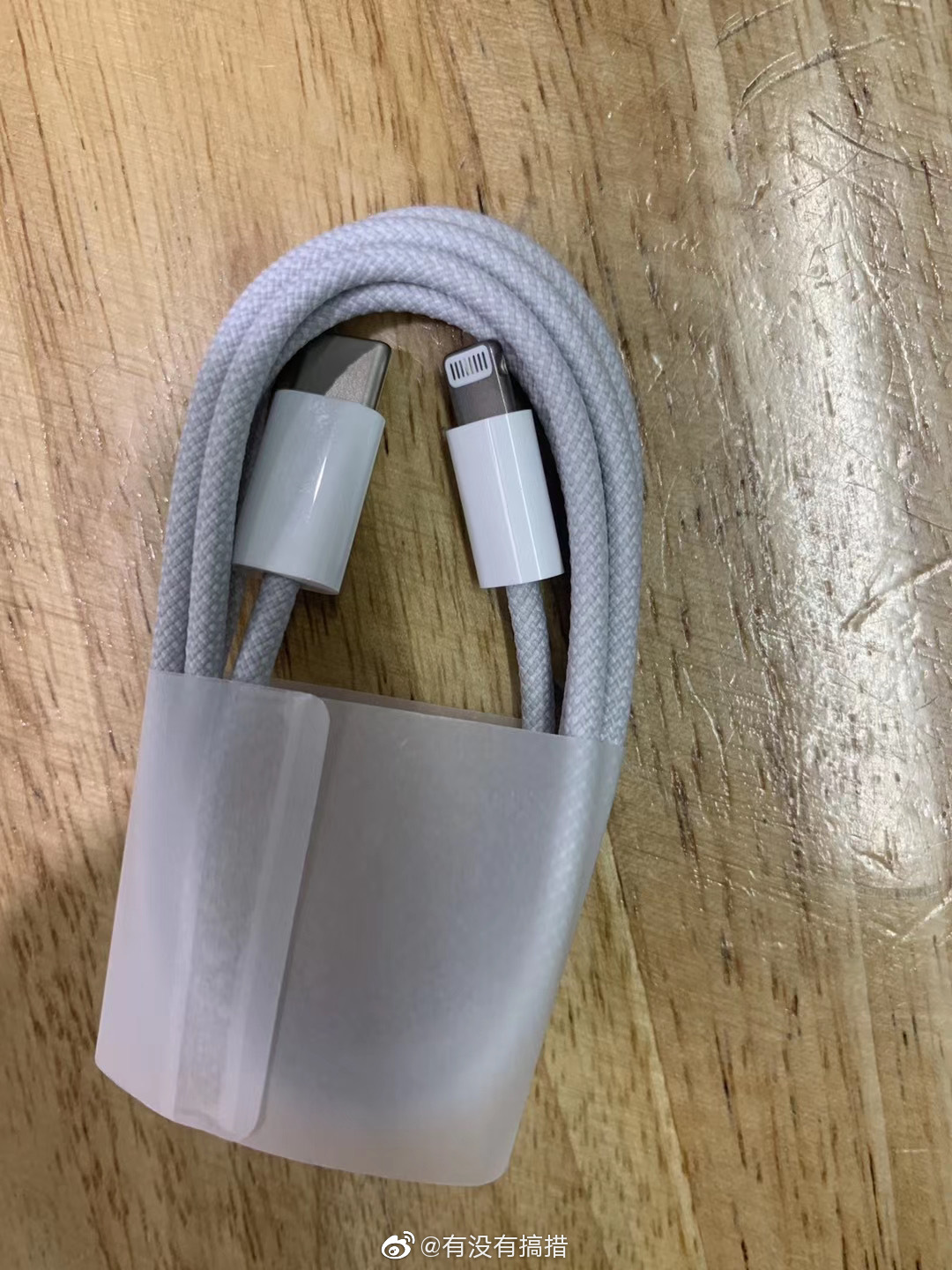 iOS 10漏洞：不需要密码可直接回信息