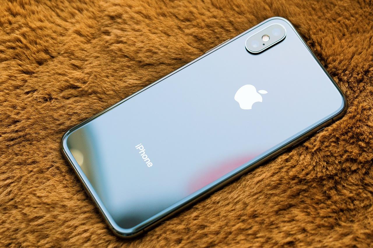 苹果正在研究重新设计 Apple Watch:配备环绕式显示屏