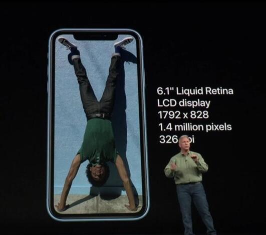 亮黑色iPhone 7 Plus裸奔三周后……