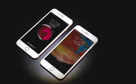 美国一学校拍卖数百台苹果设备，价格50-100美元