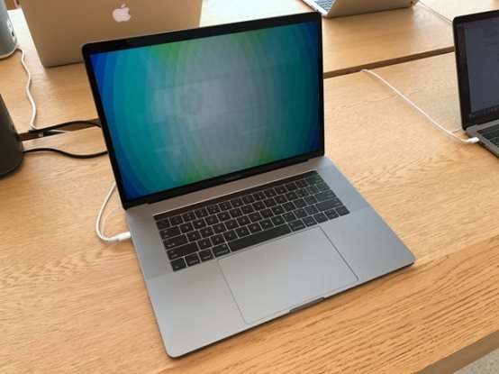 时隔两年或将更新，红色 AirPods 2 遭曝光