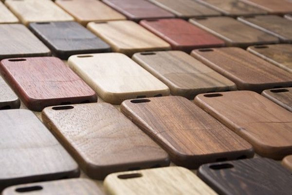 iPhone 6s 曝缺陷：打游戏闪屏、机身过热罢工