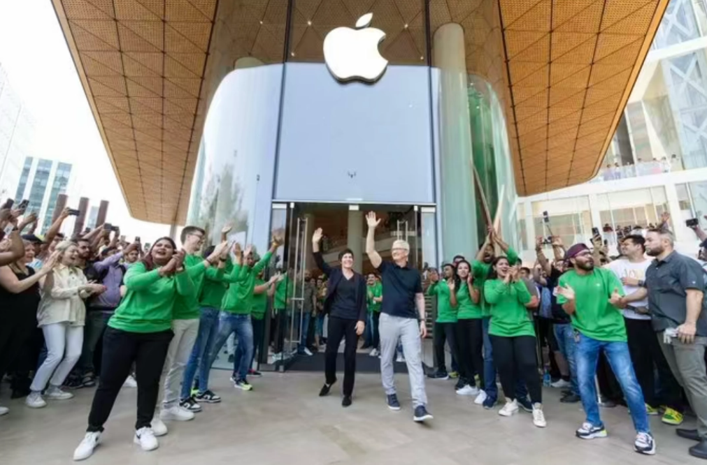 苹果专利颠覆 iPhone 移动摄影：液体镜头技术革新相机散热与稳定性