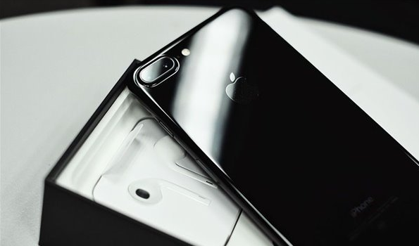 iPhone 7 Plus取代相机?高端单反相机遭遇“危机” iPhone 7 Plus取代相机?高端单反相机遭遇“危机”