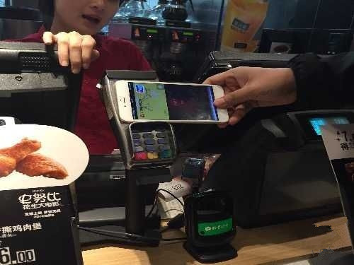 这才是真正的苹果商店，Apple Store 什么的弱爆了！