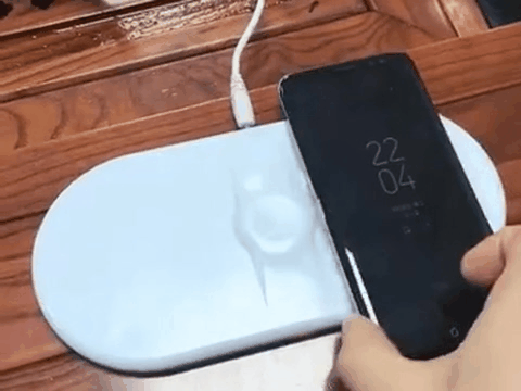 抢到首批 iPhone X 的朋友，准备好收快递吧