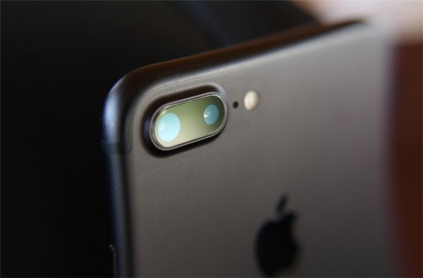 苹果iPhone X发售前消息汇总：告诉你黄牛机值不值得买