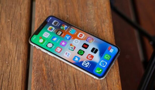 又见概念 iPhone 8：这款颜值超高的