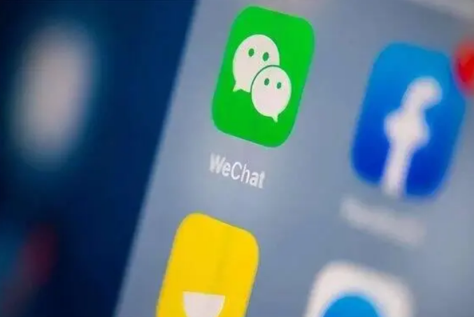 苹果庆祝洛杉矶 Grove Apple Store 零售店开业，CEO 库克现场参与互动