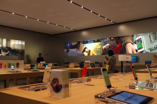 崭新的曲面屏，明年的iPhone 8就是这样