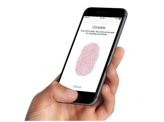 苹果飞船总部正式命名Apple Park 四月开园