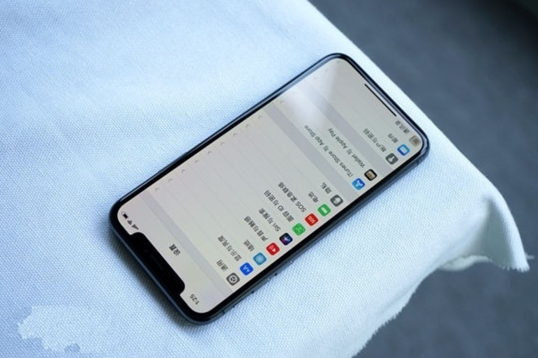 如果你买了一台iPhoneX，应该买哪种碎屏险？