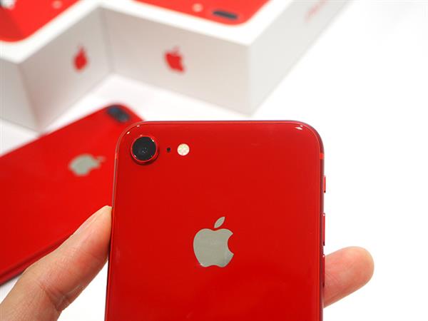 最新iPhone概念设计:4英寸小屏手机再起风波 最新iPhone概念设计:4英寸小屏手机再起风波